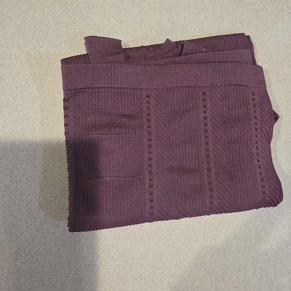 Athleta Oxygen Tank - Picture 10 of 10